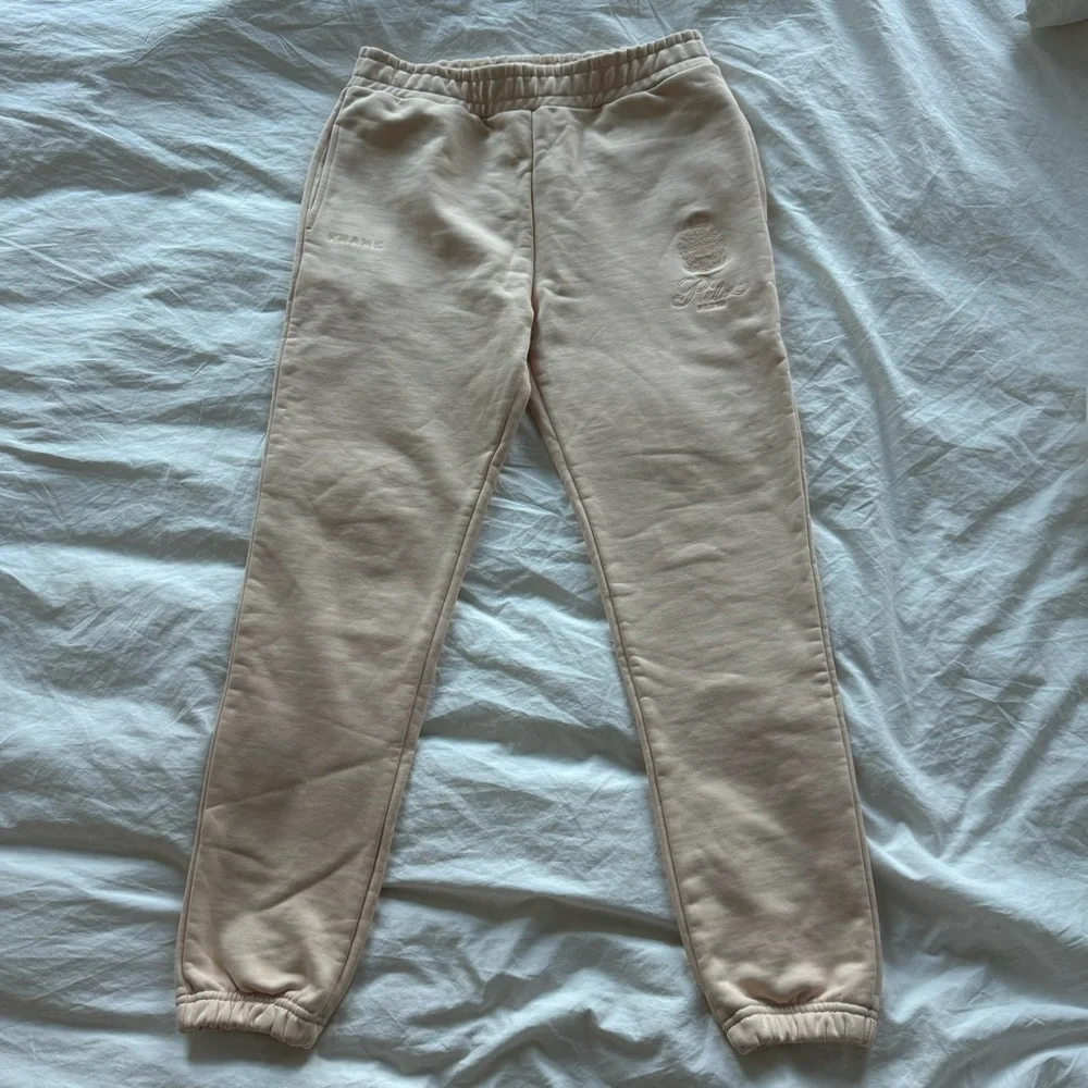 NWOT FRAME x Ritz Paris Women's Sweatpant in Ritz Pink Size S - Picture 2 of 6